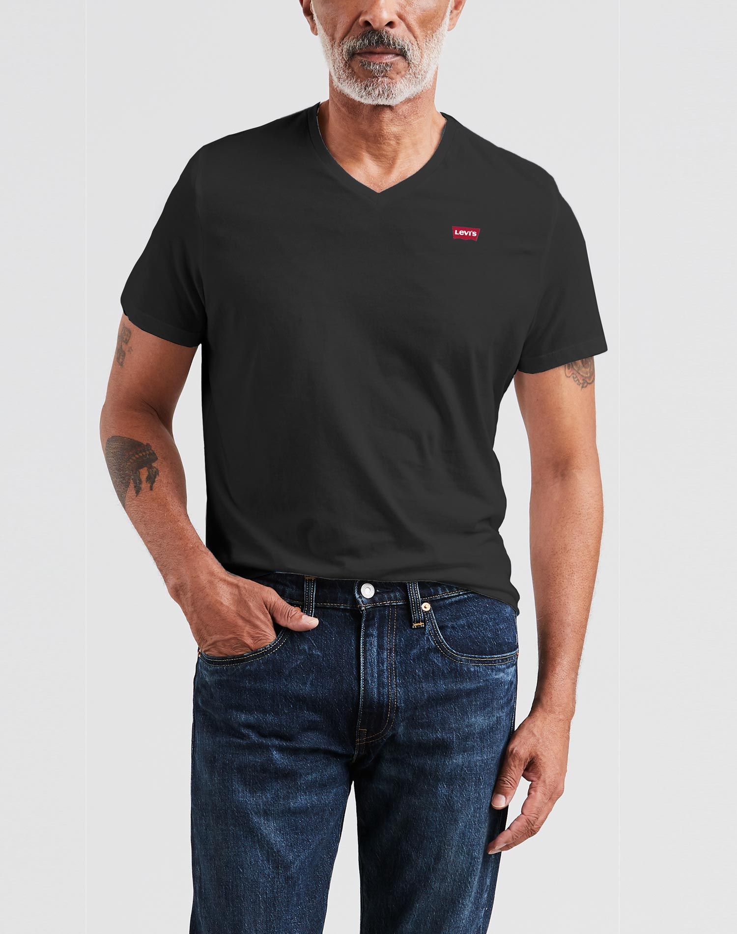 Levi’s® camiseta de hombre de cuello pico de m/c 85641-0001 negra