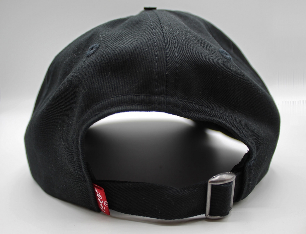 Gorra ajustable con visera Levi's, modelo 231078/59, de color negro - 2 - La Casa Dels Pantalons