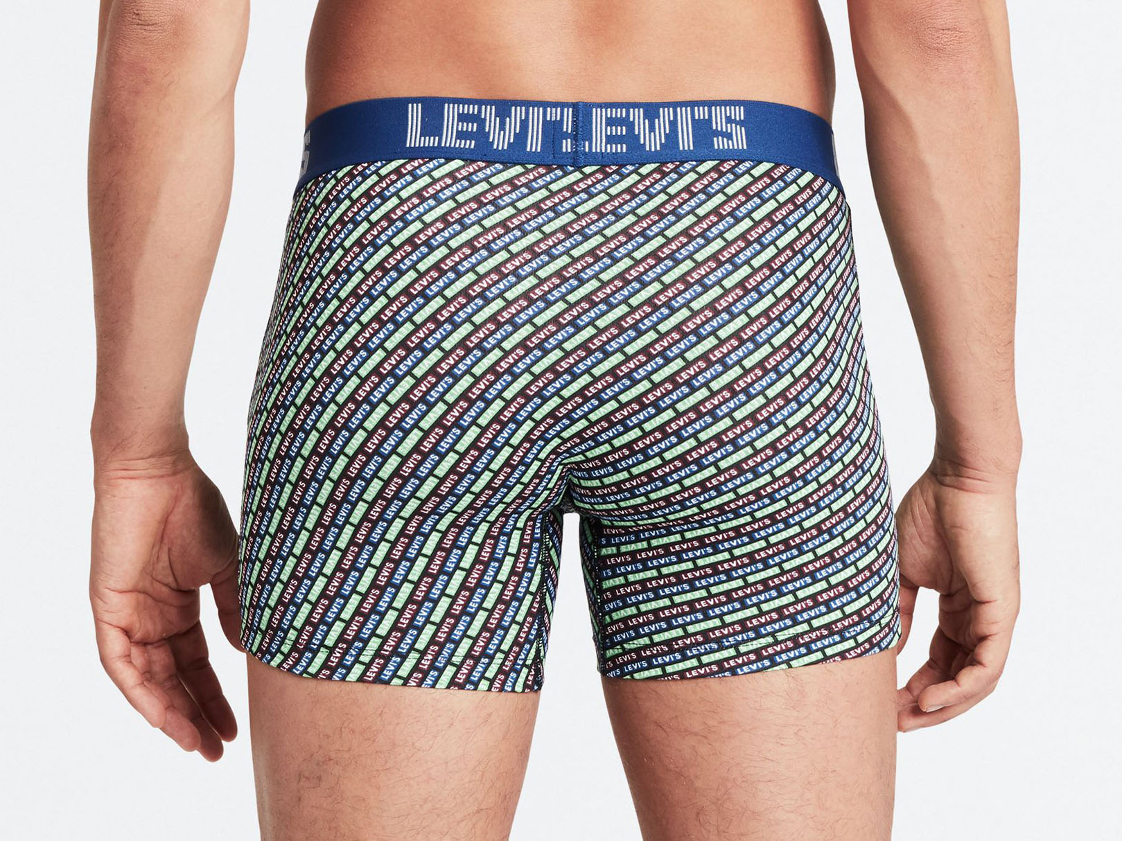  - 3 - La Casa Dels Pantalons