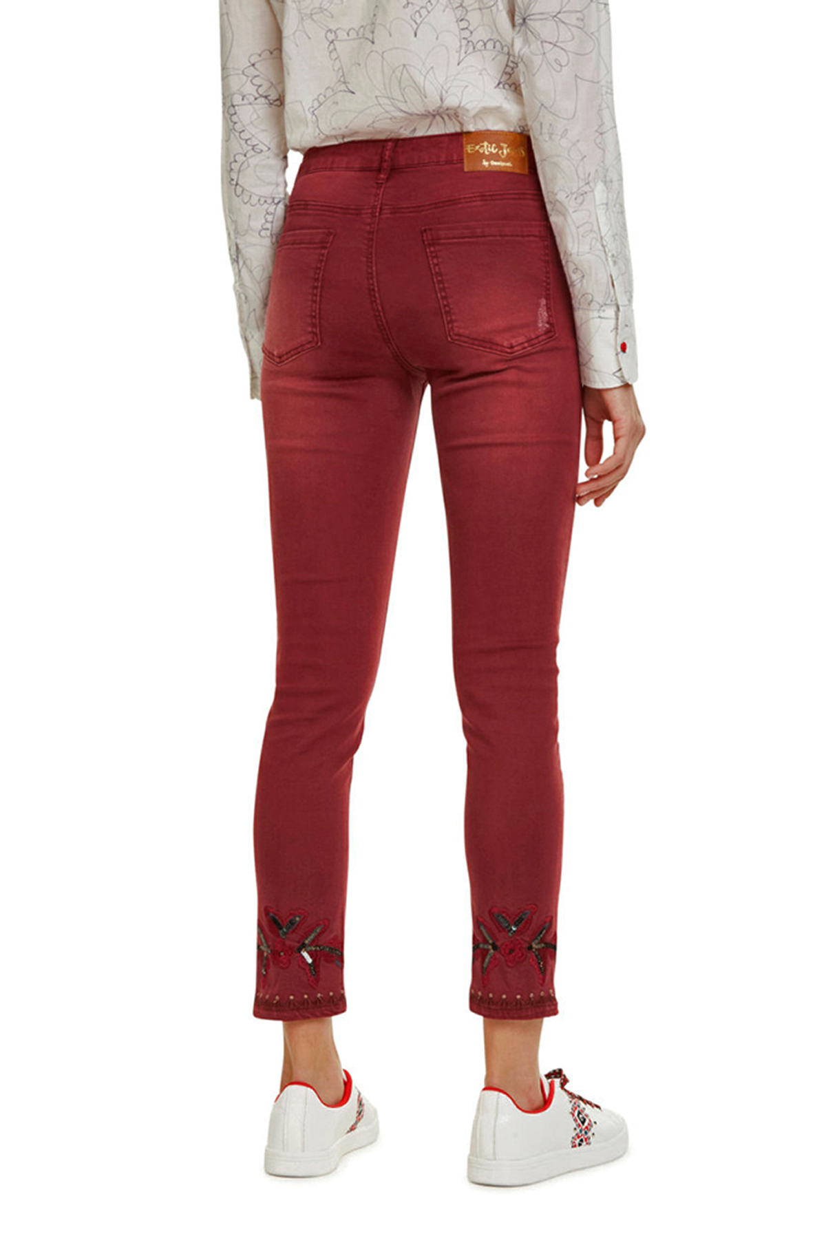 Pantalones de mujer Desigual Miami cropped 19WWPN19/3151 tejano color rojo - 2 - La Casa Dels Pantalons