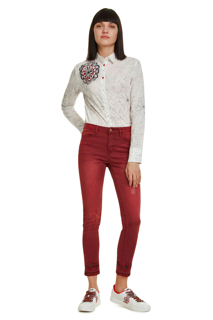 Pantalones de mujer Desigual Miami cropped 19WWPN19/3151 tejano color rojo - 3 - La Casa Dels Pantalons