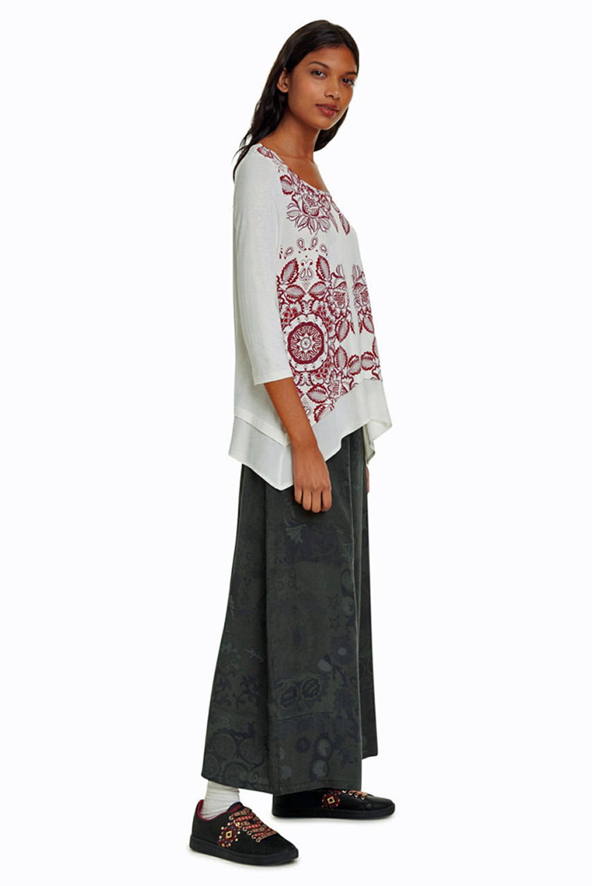 Camiseta de mujer Desigual 19WWTK78/1001 color crudo - 2 - La Casa Dels Pantalons