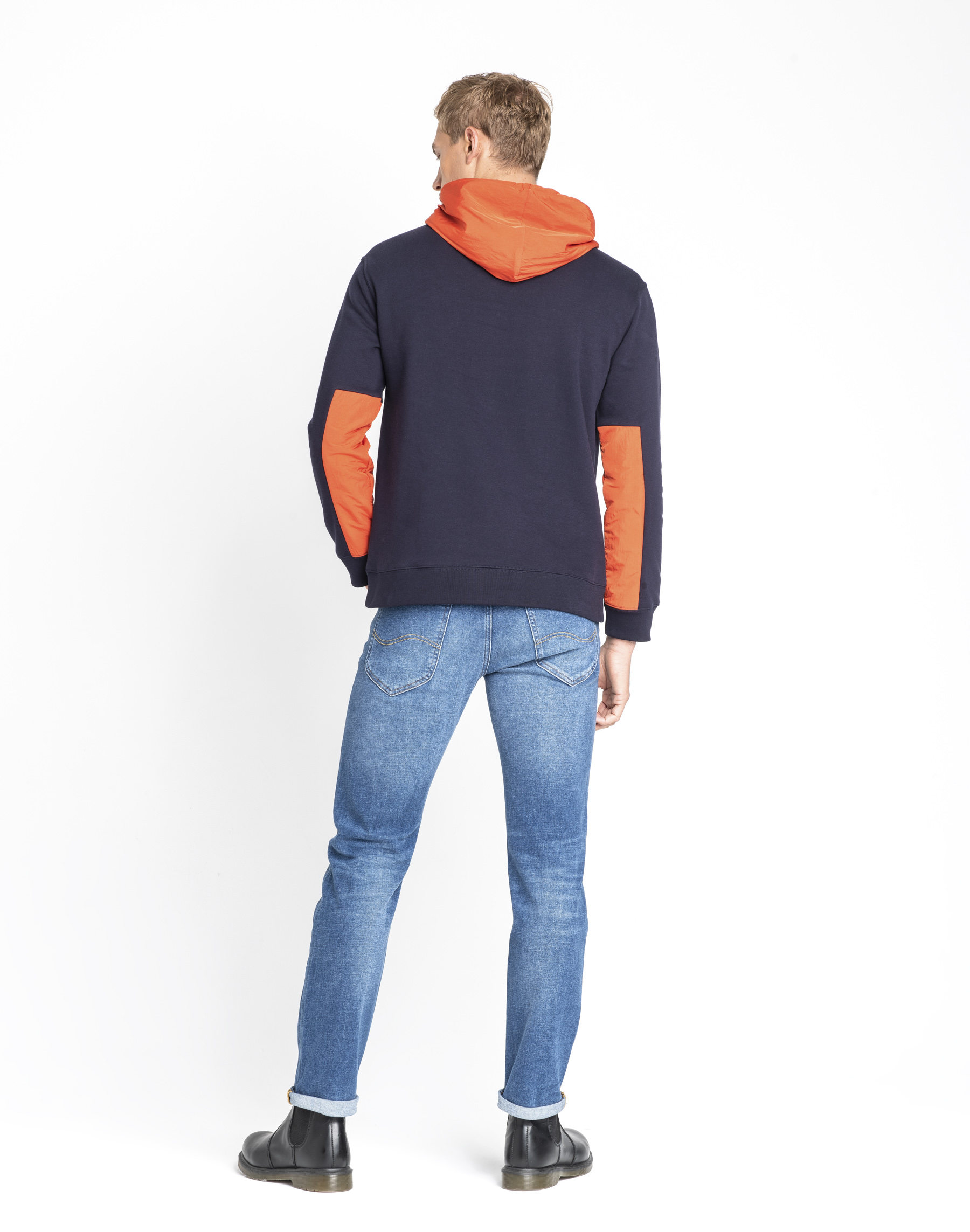  - 3 - La Casa Dels Pantalons