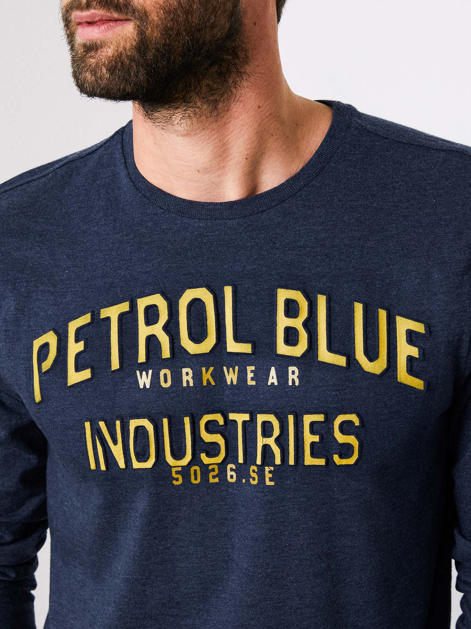 Camiseta de hombre, cuello redondo y manga larga, marca Petrol (TLR640/5082) color azul petróleo - 3 - La Casa Dels Pantalons