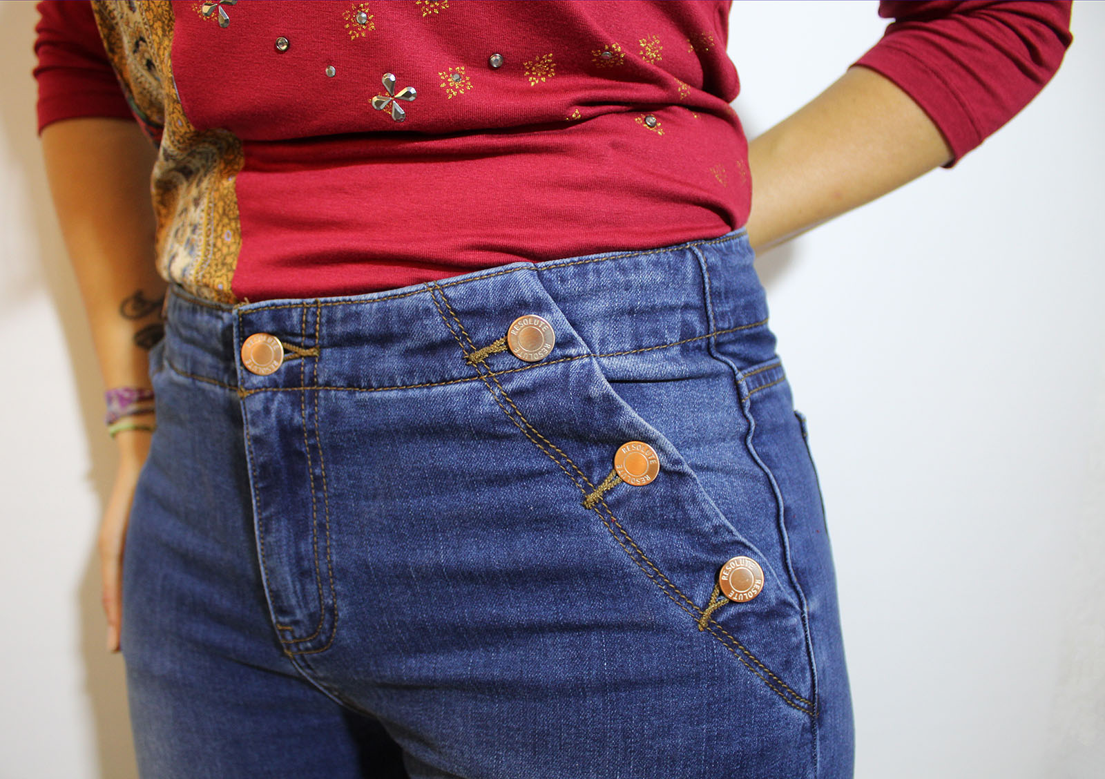  - 2 - La Casa Dels Pantalons