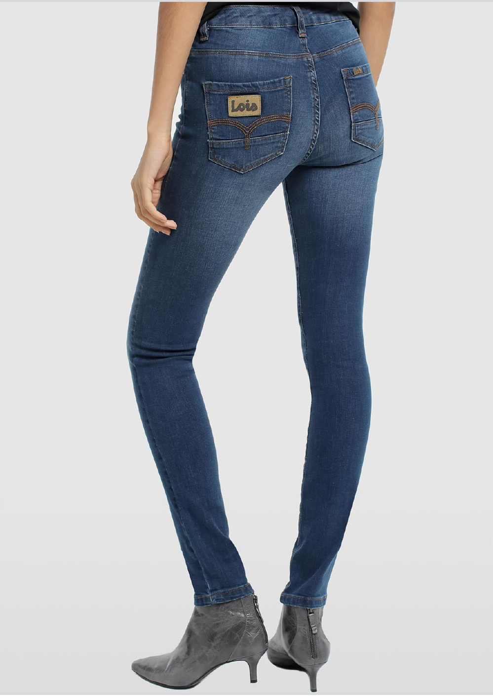  - 2 - La Casa Dels Pantalons