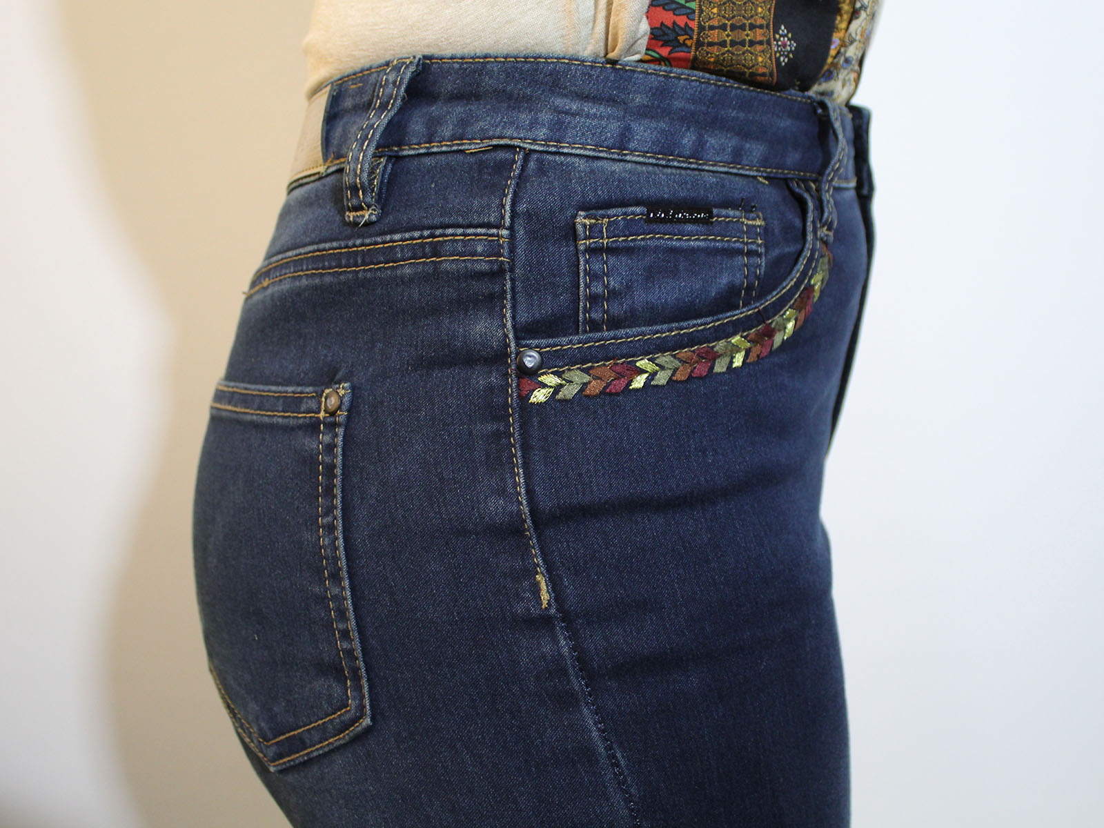  - 3 - La Casa Dels Pantalons