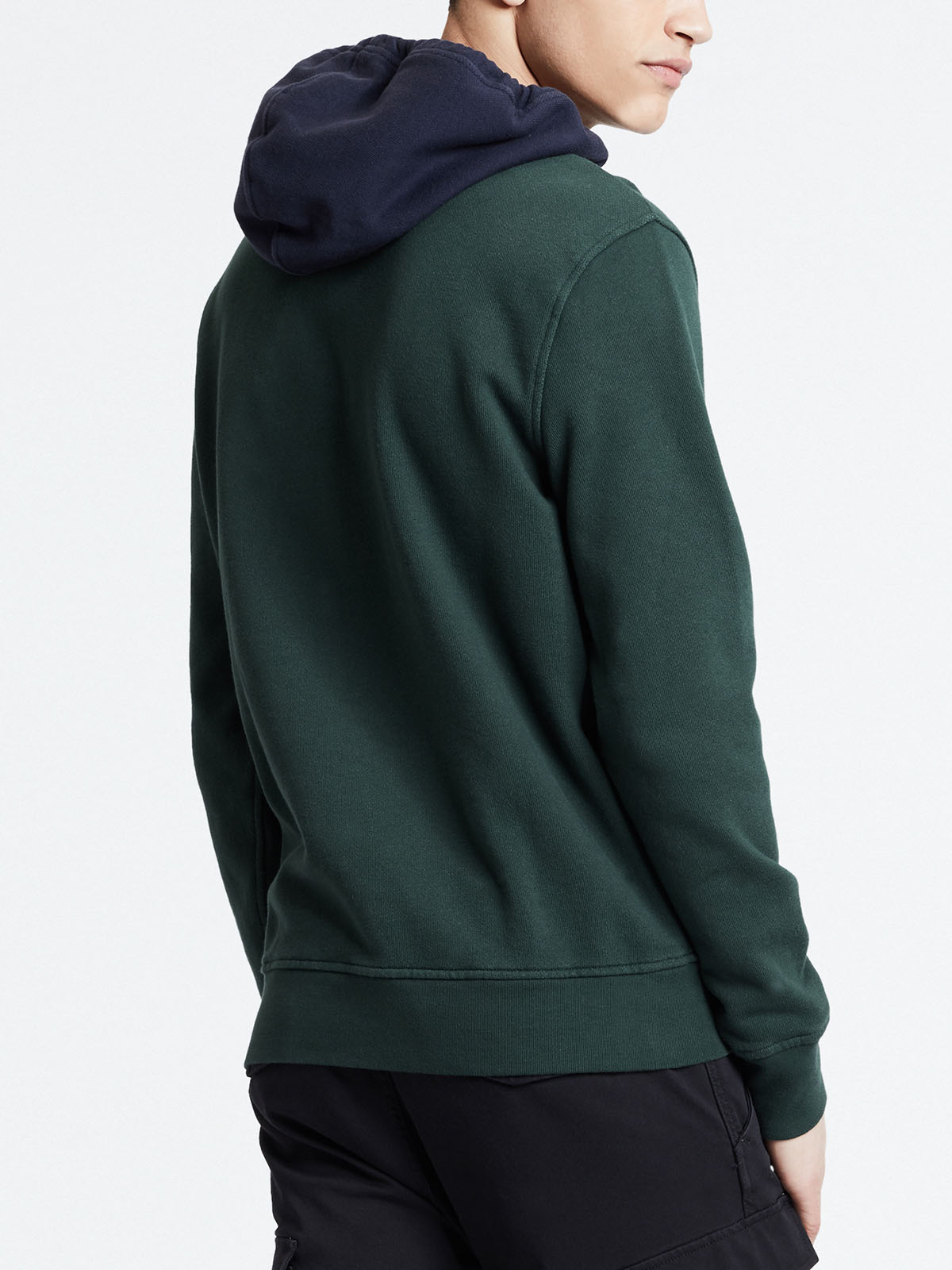  - 3 - La Casa Dels Pantalons