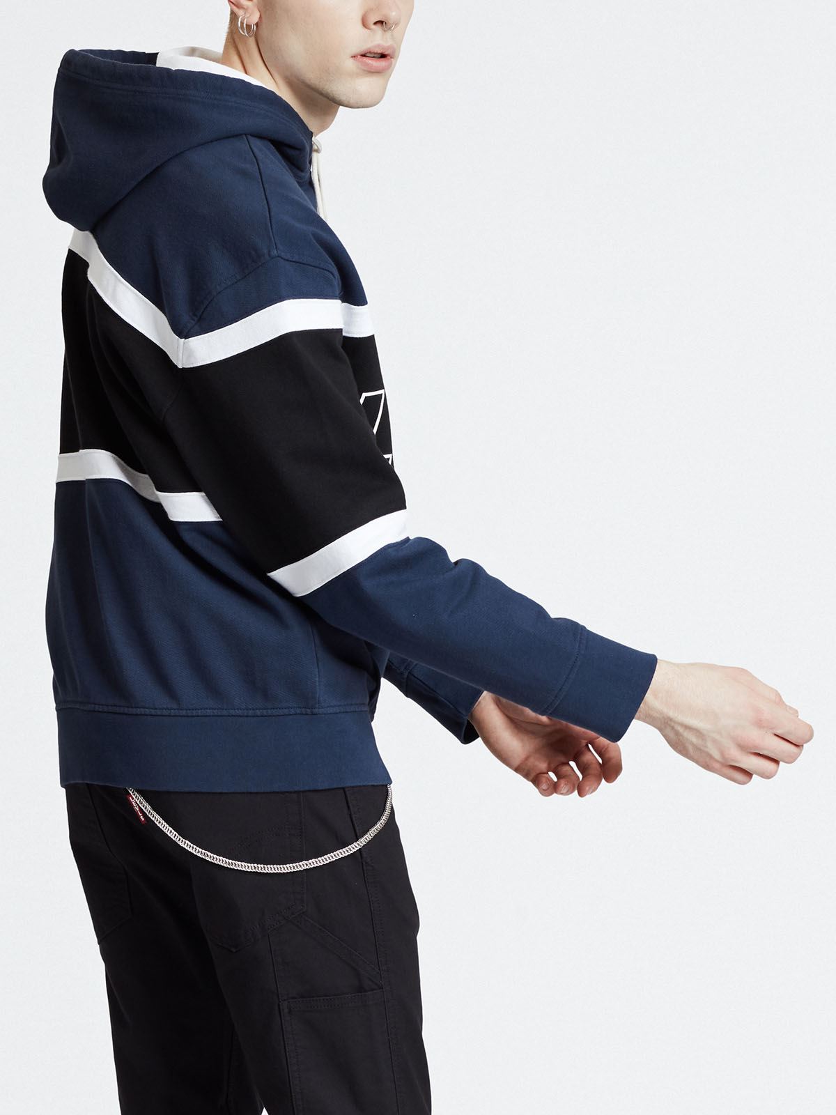  - 3 - La Casa Dels Pantalons