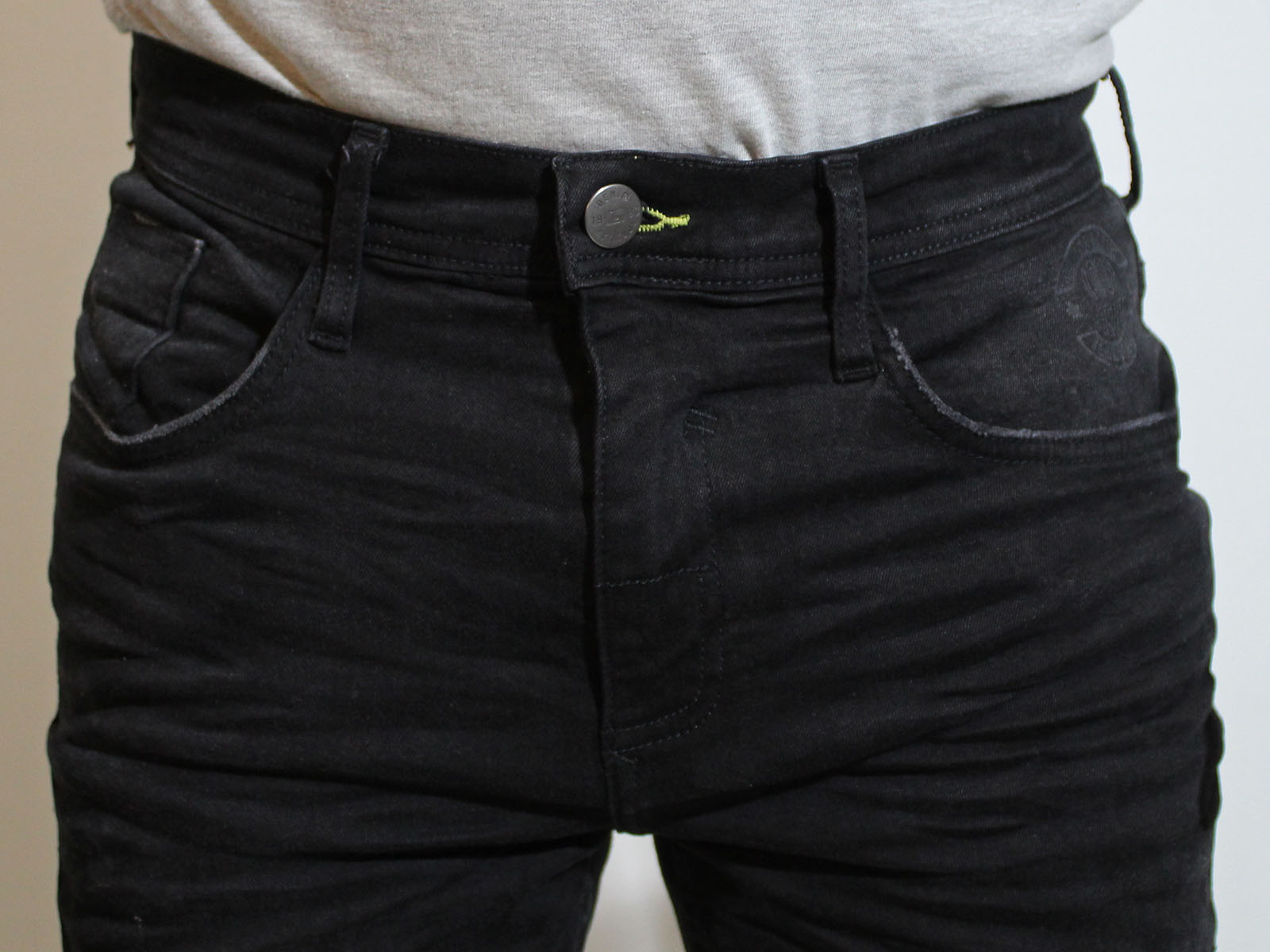  - 3 - La Casa Dels Pantalons