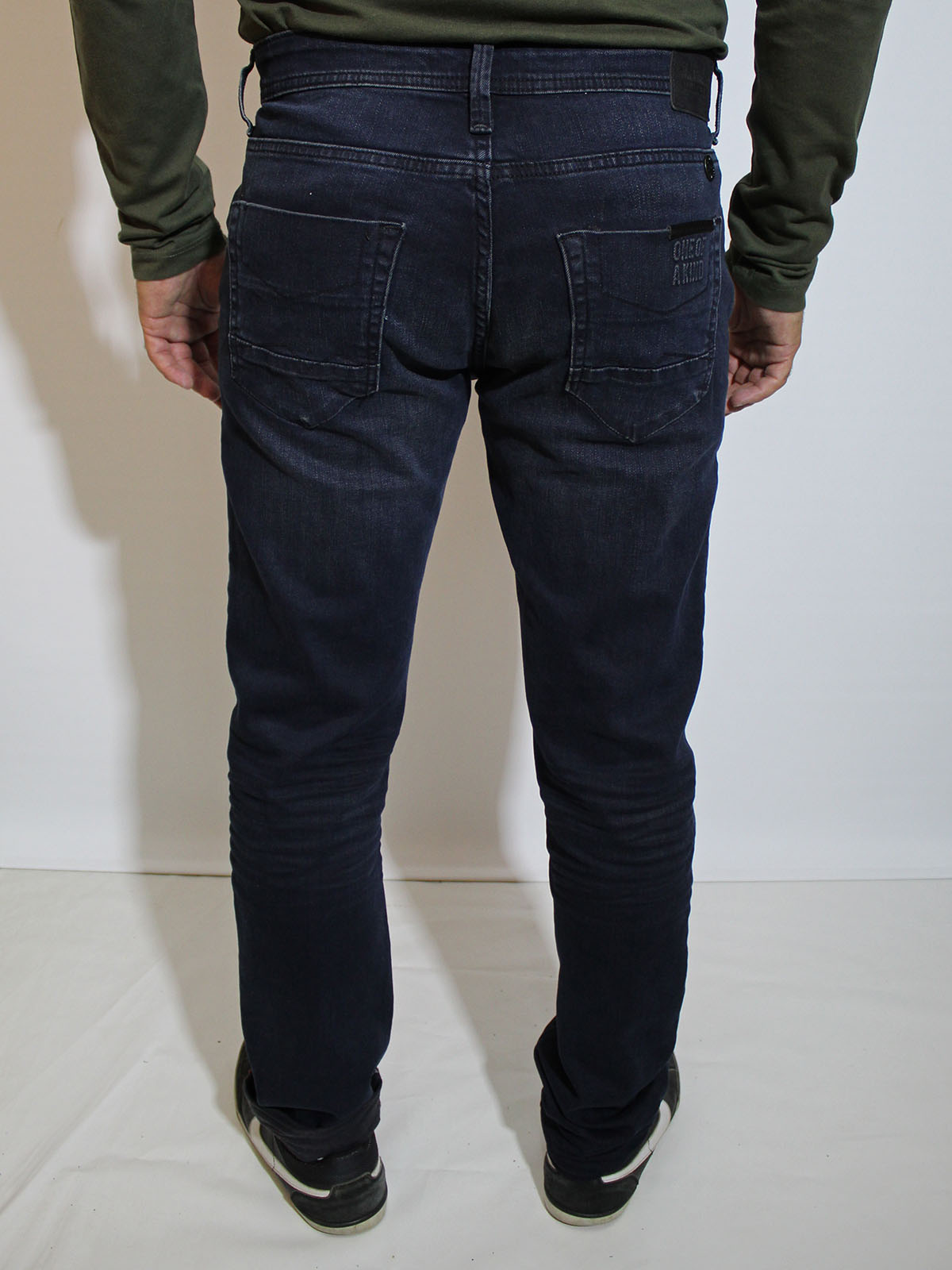  - 3 - La Casa Dels Pantalons