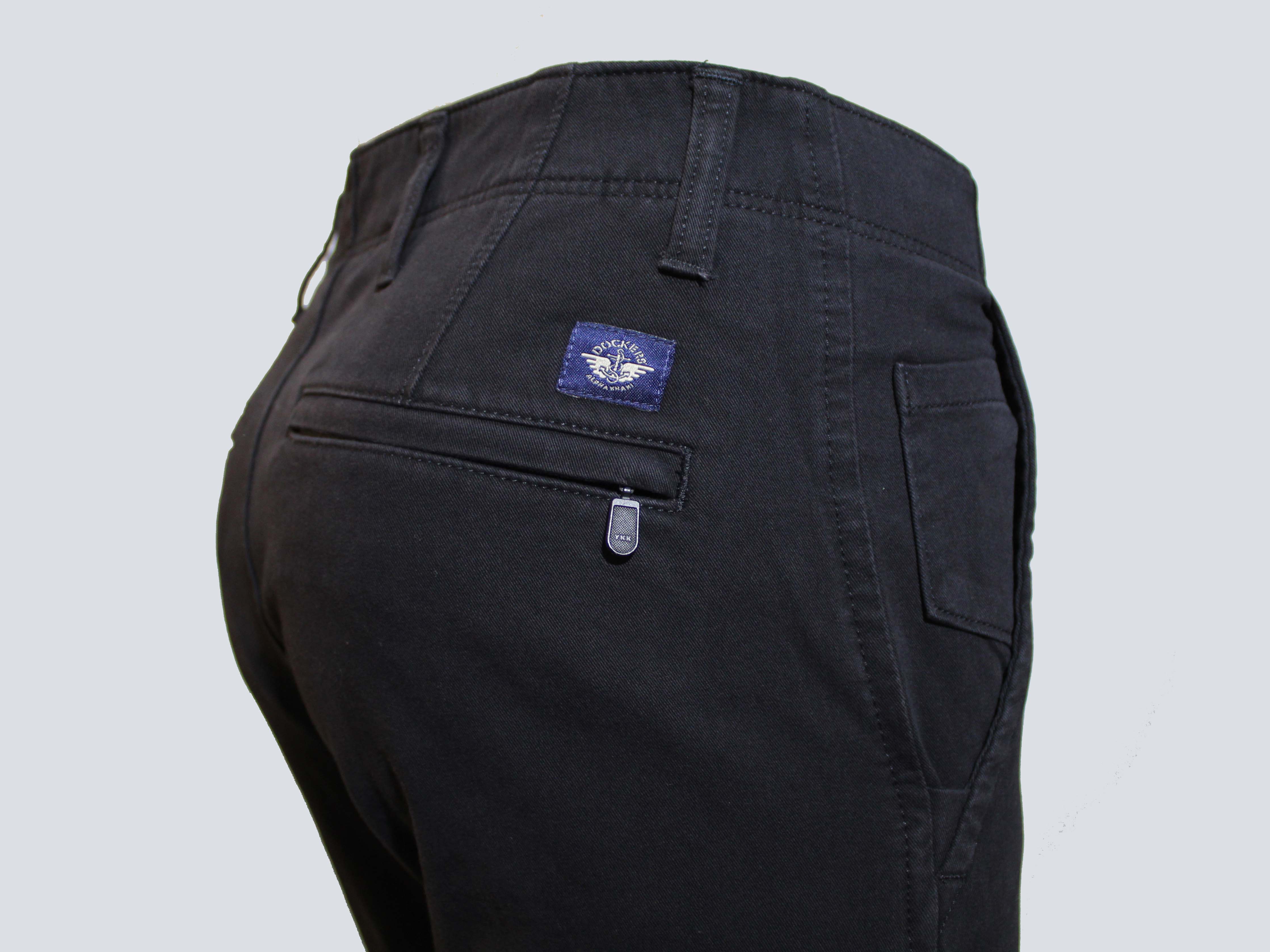 Pantalons d'home Dockers Alpha Khaki 360 skinny (pitillo) 55775-0018 color negre - 3 - La Casa Dels Pantalons
