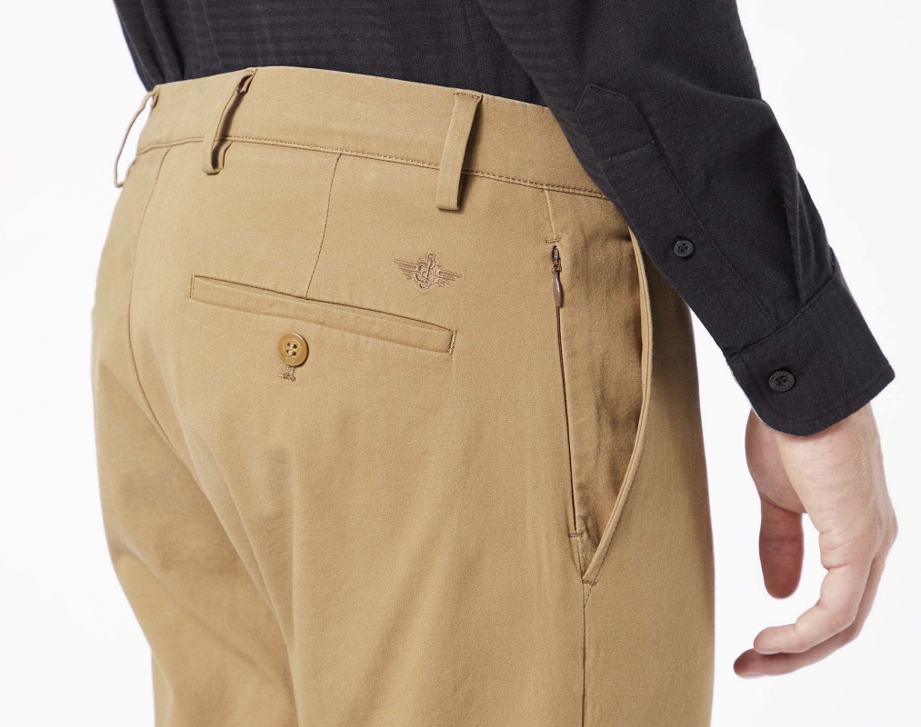 Pantalons d'home Dockers Smart 360 chino taper (recte estret) 79645-0014 color beix - 2 - La Casa Dels Pantalons