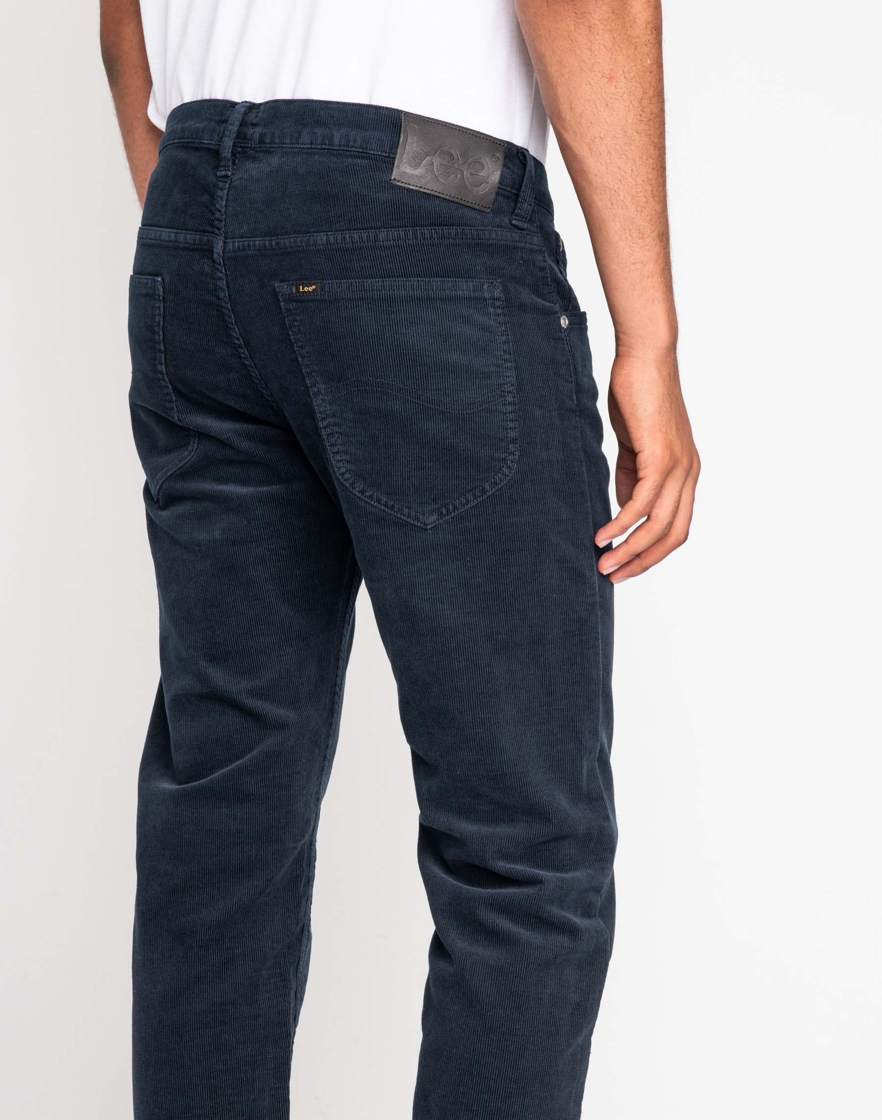 Pantalons texans de pana d'home Lee Daren zip regular (recte) L707WJ21 color blau marí - 3 - La Casa Dels Pantalons
