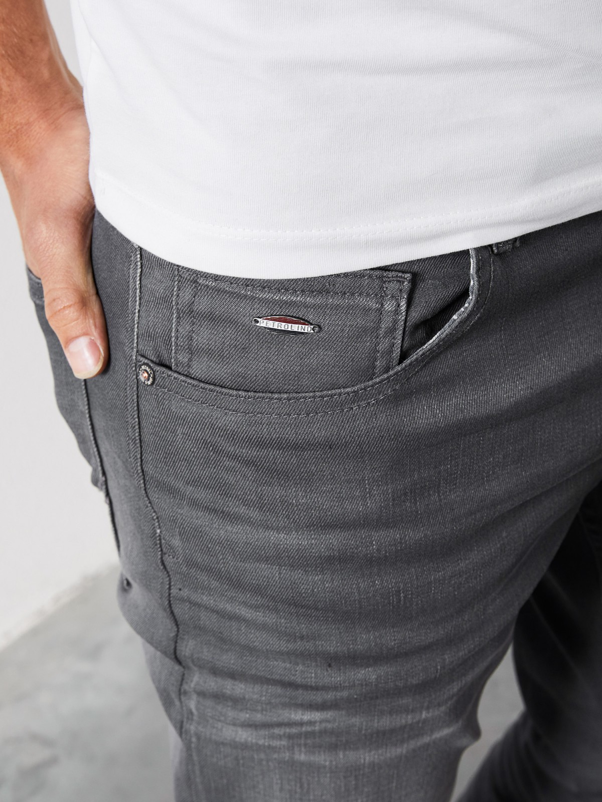 Pantalons texans d'home Petrol Seaham slim (recte ajustat) DNM001/5753 color gris - 3 - La Casa Dels Pantalons