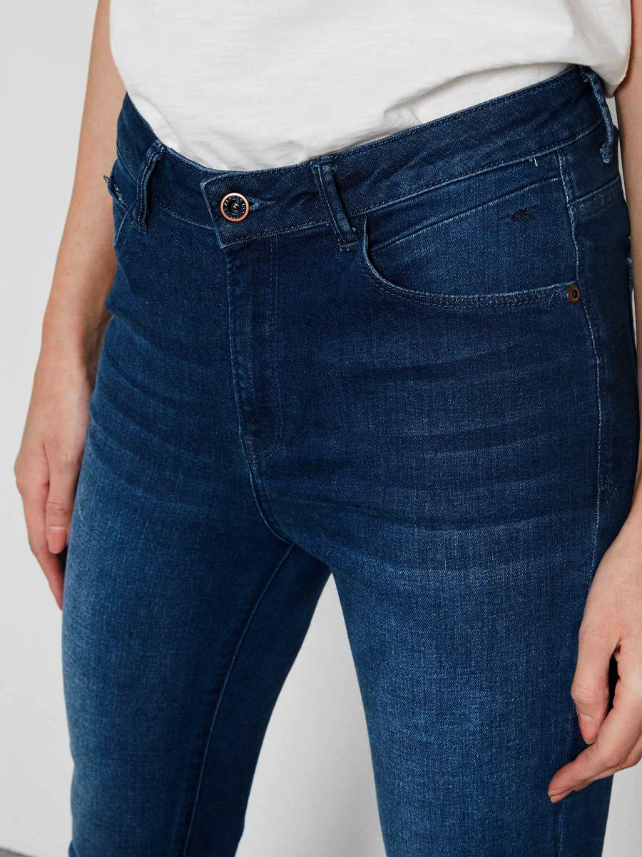  - 3 - La Casa Dels Pantalons