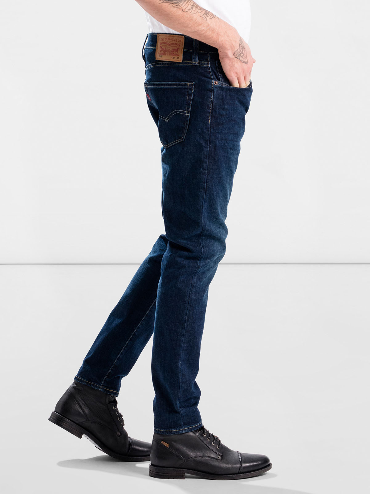  - 3 - La Casa Dels Pantalons