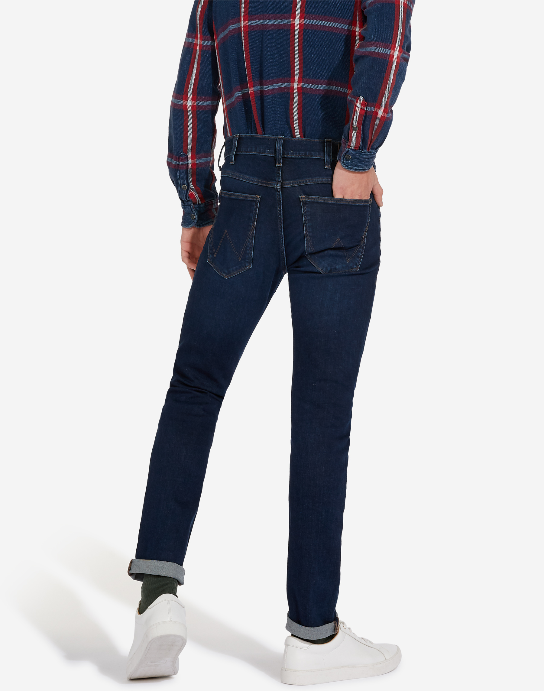  - 3 - La Casa Dels Pantalons