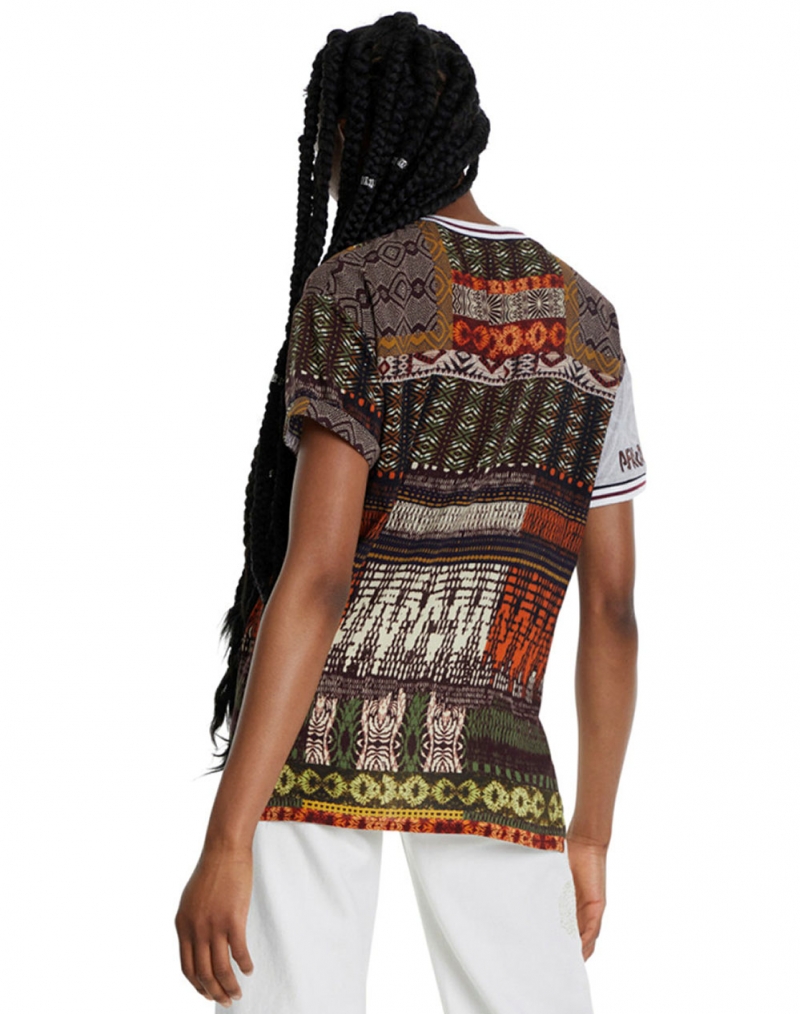 Brusa de dona de màniga curta Desigual, model Pisa 20SWBW33, de diferents colors - 2 - La Casa Dels Pantalons