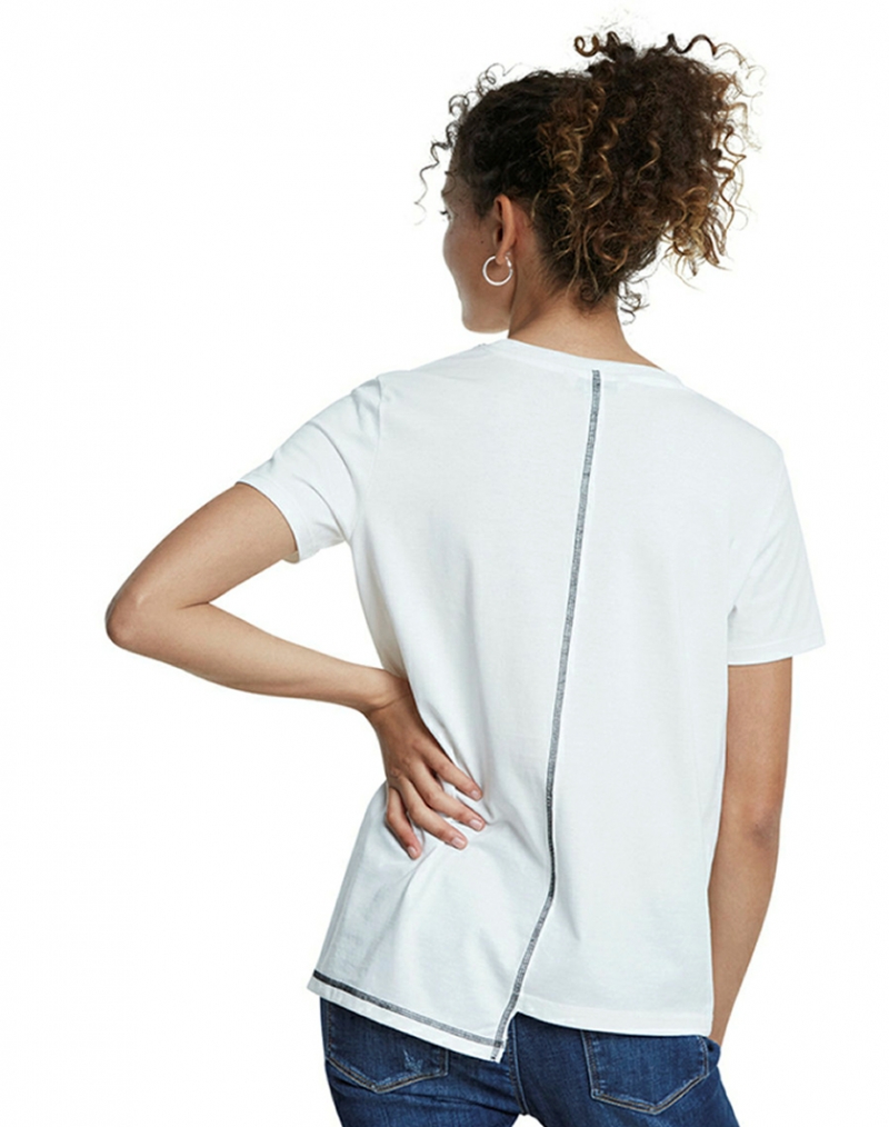 Samarreta de dona de màniga curta Desigual, model Seryll 20SWTKCZ, de color blanc - 3 - La Casa Dels Pantalons