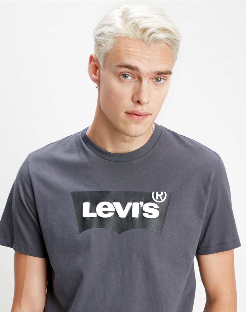 Samarreta màniga curta d'home Levi's, model 22489-0248, de color gris i batwing logo - 3 - La Casa Dels Pantalons