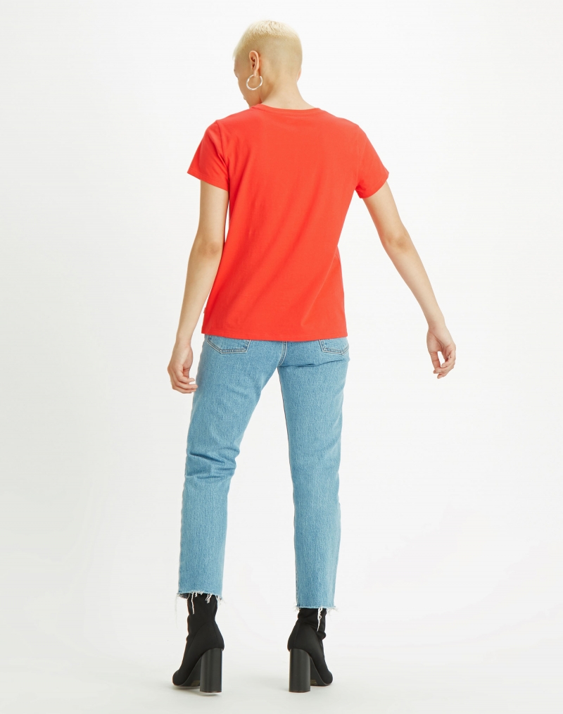 Samarreta de màniga curta de dona Levi's, model 17369-0792, de color vermell i logo - 2 - La Casa Dels Pantalons