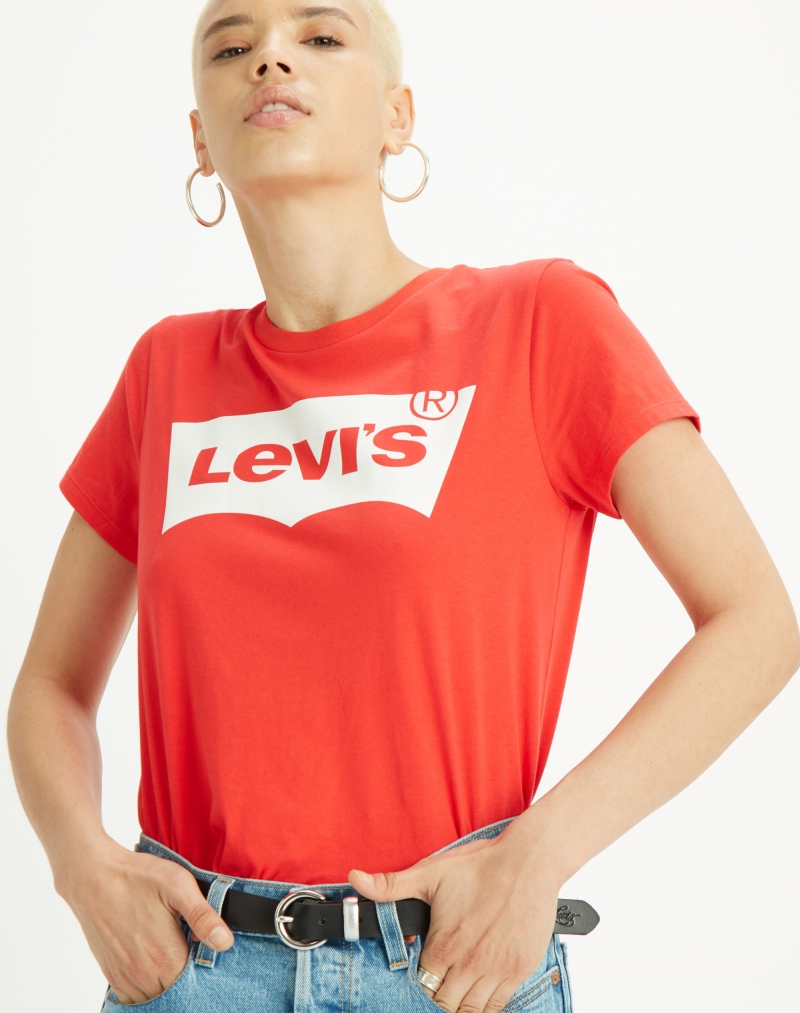 Samarreta de màniga curta de dona Levi's, model 17369-0792, de color vermell i logo - 3 - La Casa Dels Pantalons
