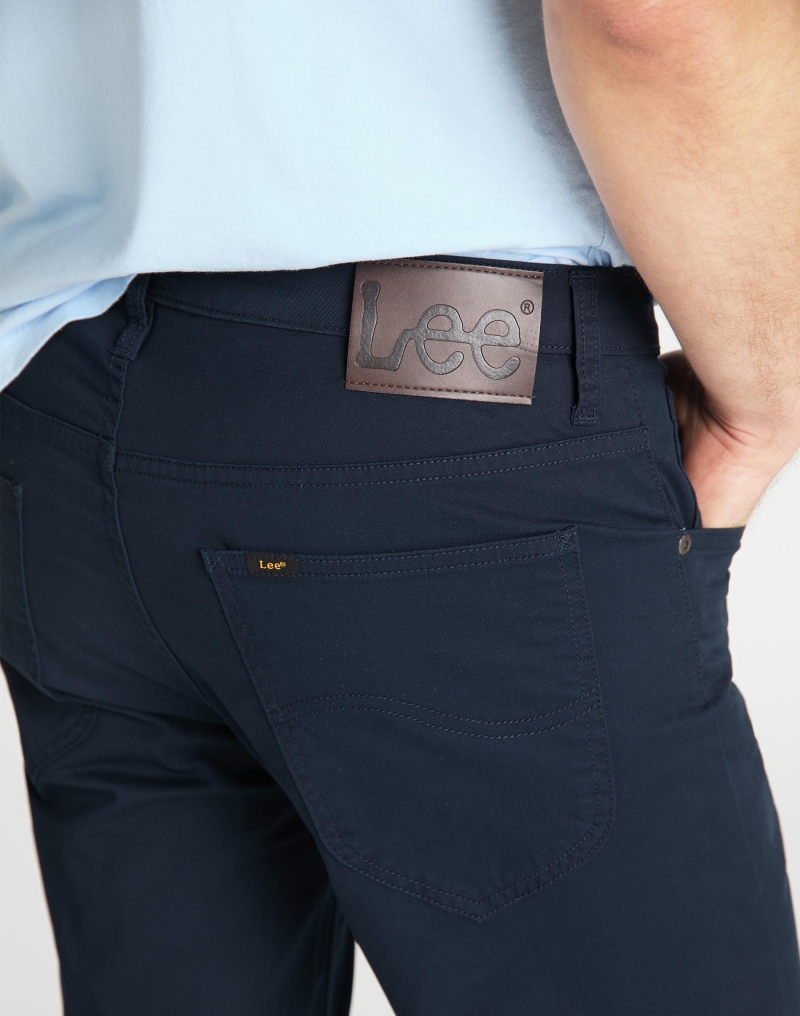 Pantalons texans de gavardina d'estiu d'home Lee Daren zip regular L707LA21 color blau marí - 3 - La Casa Dels Pantalons