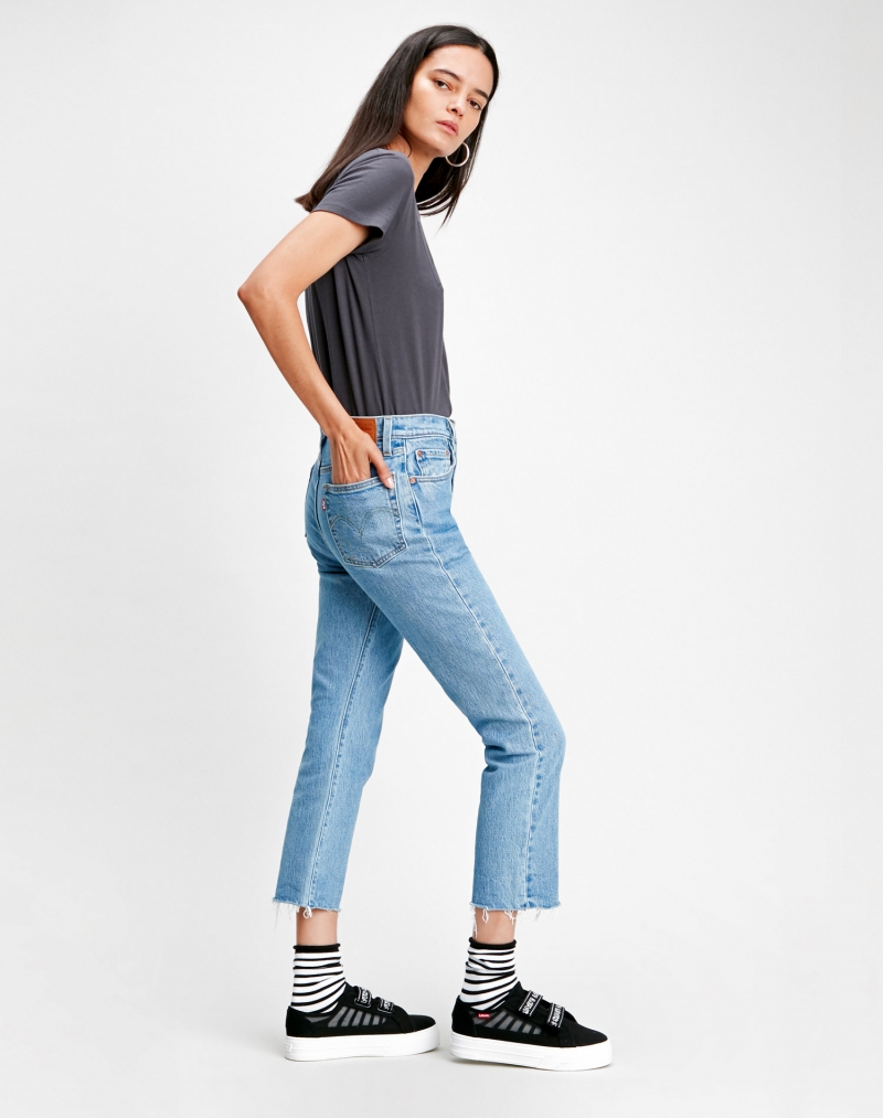 Texà de dona Levi's 501 woman cropped, model 36200-0096, de texà rentat a la pedra clar - 3 - La Casa Dels Pantalons
