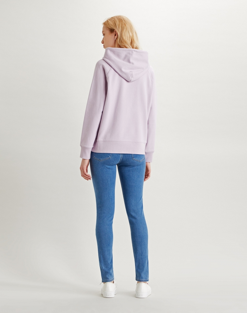 Sudadera de mujer Levi's con capucha, modelo 35946-0206, de color lavanda - 3 - La Casa Dels Pantalons