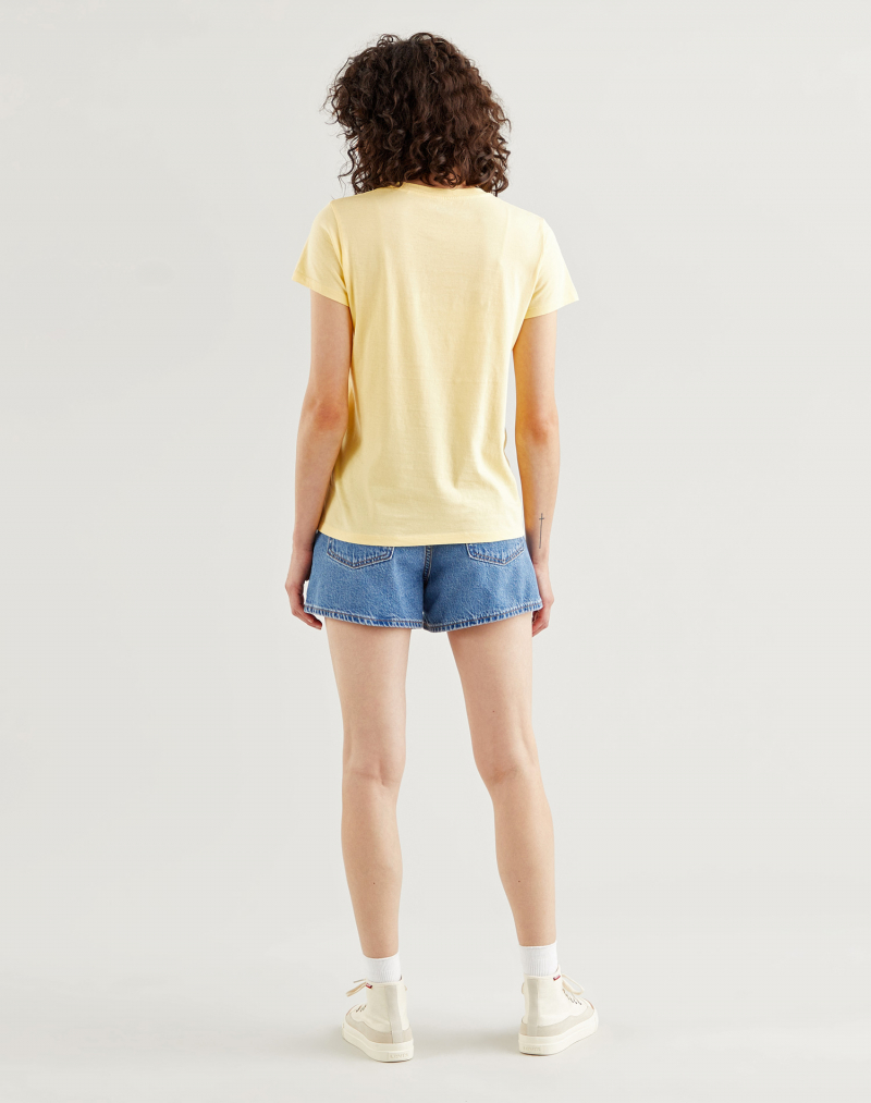 Camiseta de mujer de manga corta Levi's 17369-1264 amarilla - 3 - La Casa Dels Pantalons