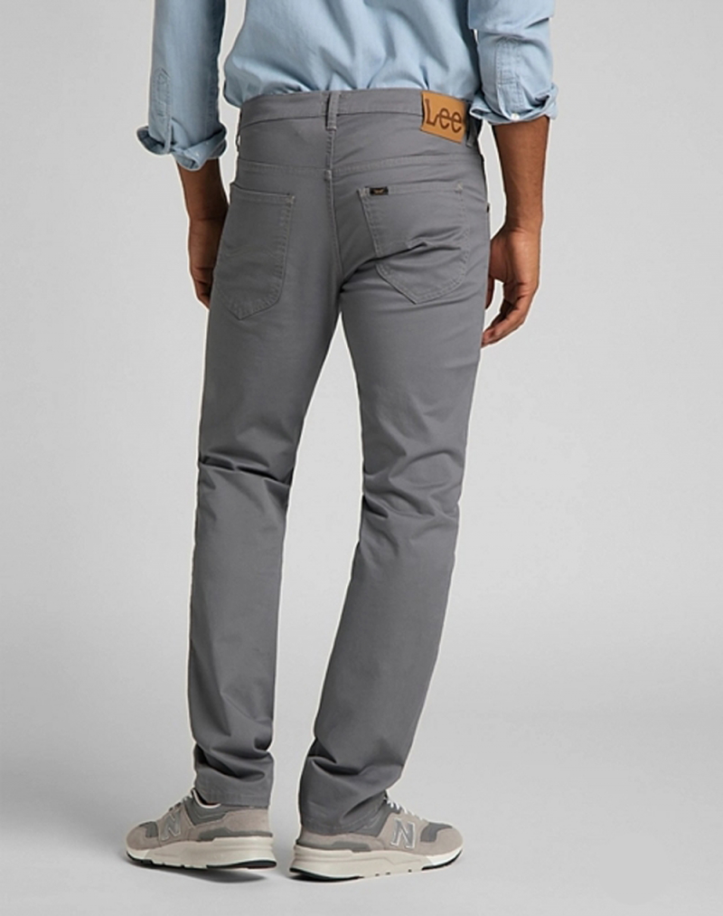 Pantalones vaqueros de gabardina de hombre Lee Daren zip regular, modelo L707LA70, gris - 2 - La Casa Dels Pantalons