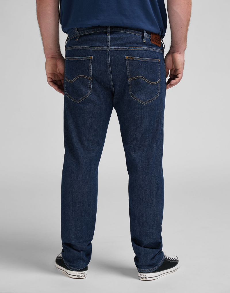 Pantalones vaqueros de hombre Lee Daren zip regular, modelo L707MG46, de tejano oscuro - 2 - La Casa Dels Pantalons