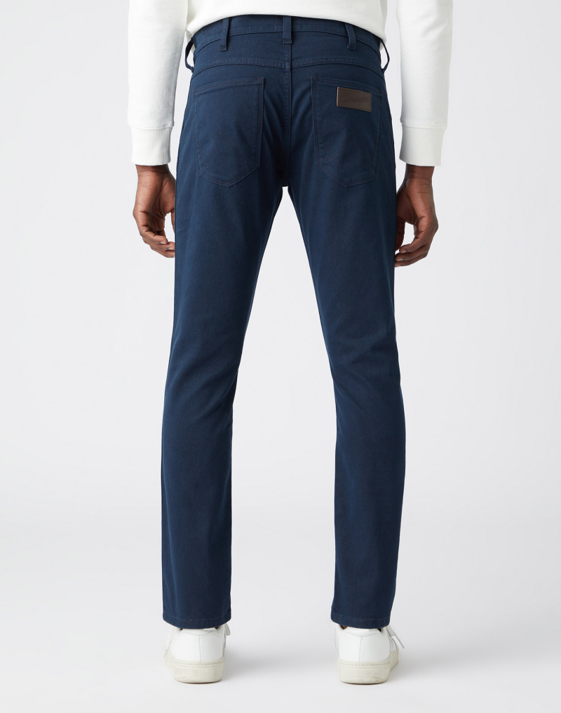 Pantalons texans d'home Wrangler Larston slim tapered brushed, model W18S36114, blau marí - 2 - La Casa Dels Pantalons