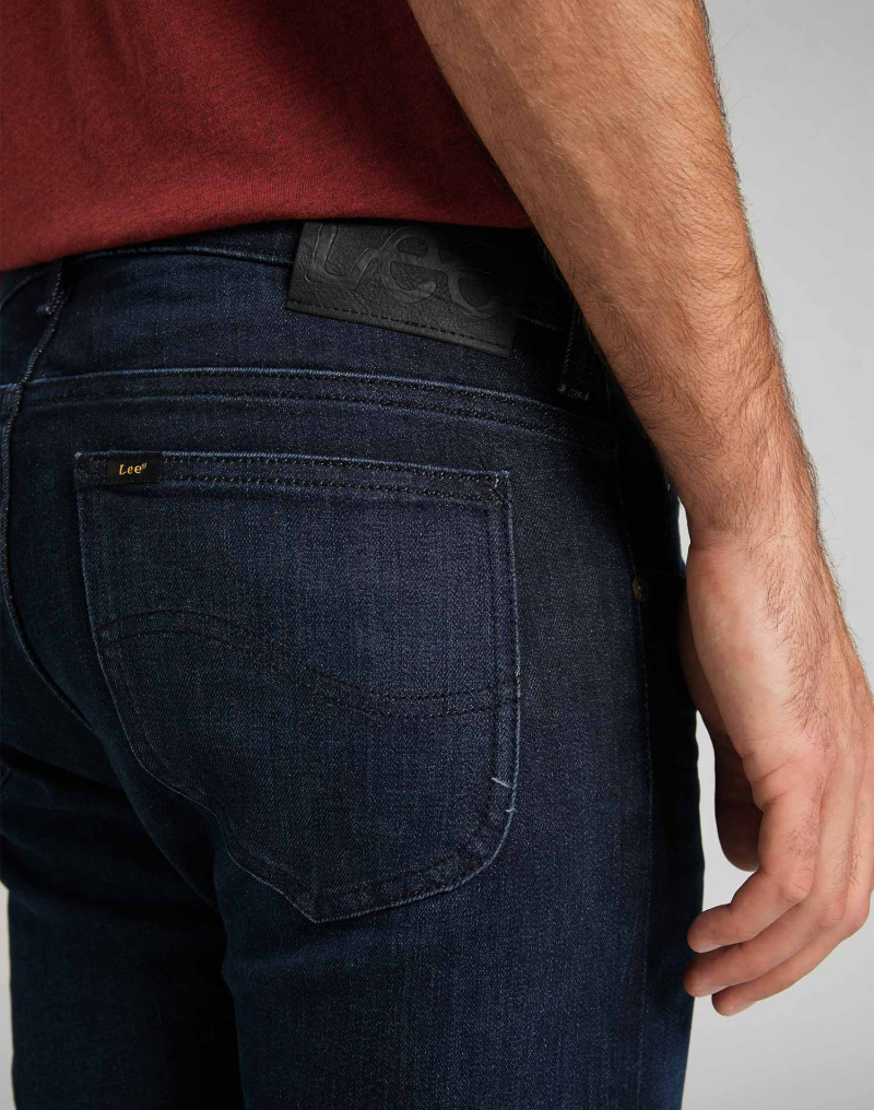 Pantalons texans d'home Lee Rider slim, model L701DHDO, blau fosc - 3 - La Casa Dels Pantalons