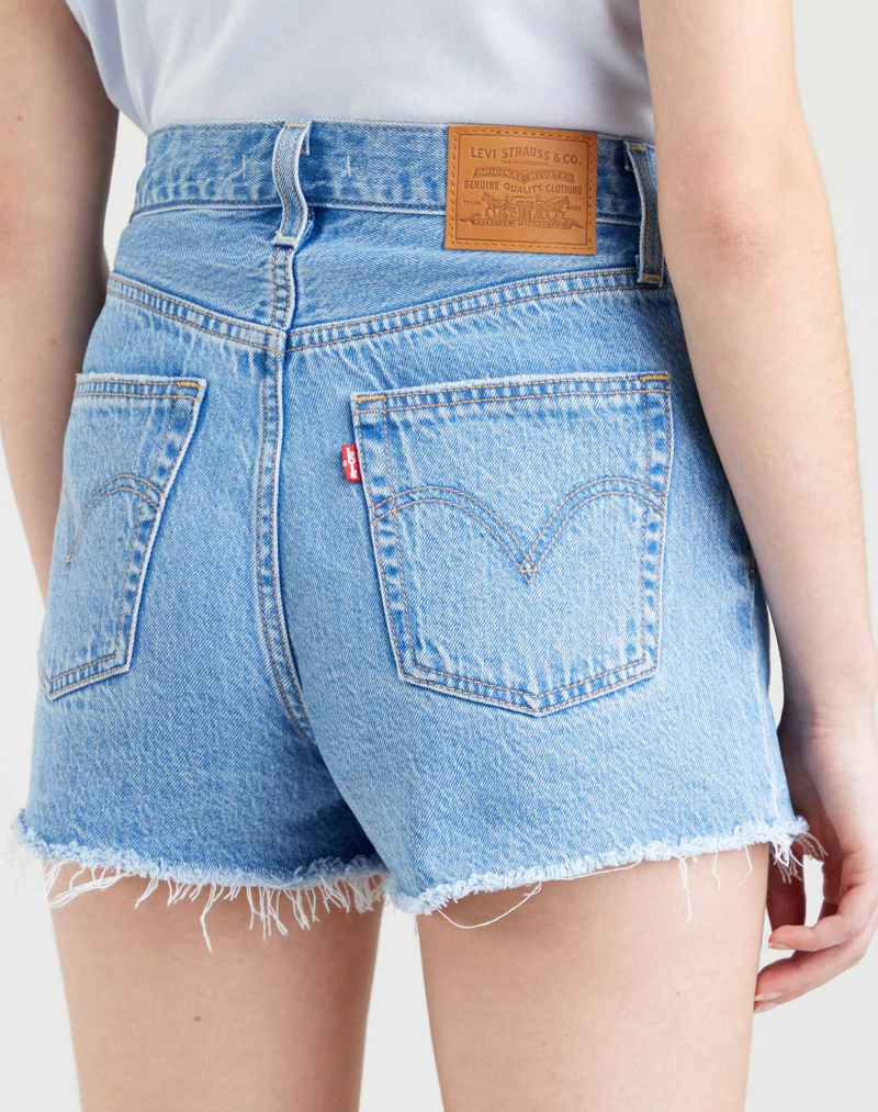 Shorts de dona Levi's Ribcage, 77879-0076, bleach - 2 - La Casa Dels Pantalons