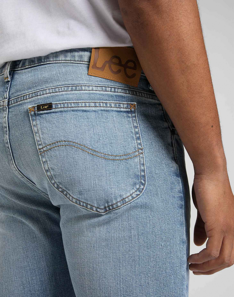 Pantalons texans d'home Lee Rider slim, model L701KNMB, rentats a la pedra clars - 2 - La Casa Dels Pantalons