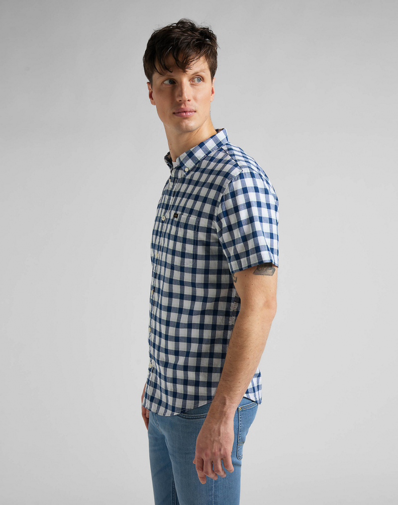 Camisa d'home de màniga curta Lee, L886OFLR, de quadres blaus - 3 - La Casa Dels Pantalons