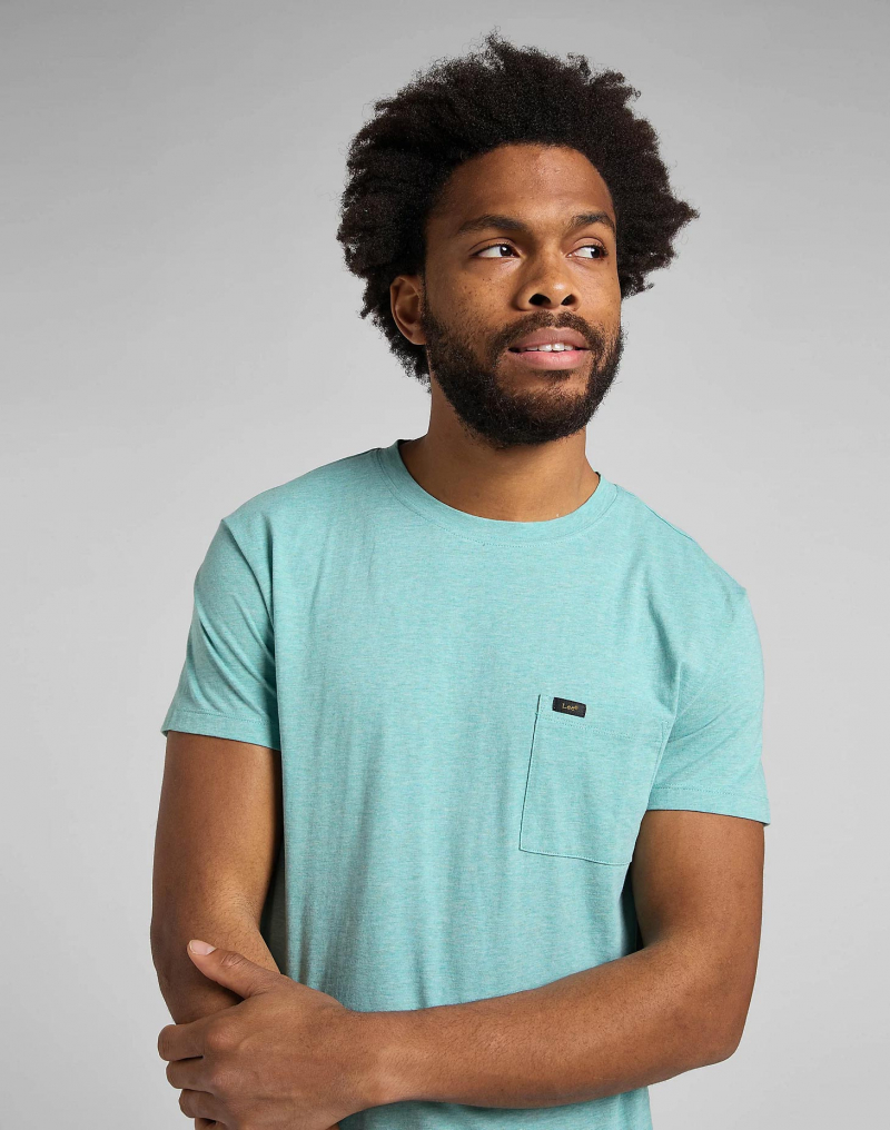 Samarreta d'home de màniga curta amb butxaca Lee, model L66JWTUD, blau turquesa - 2 - La Casa Dels Pantalons