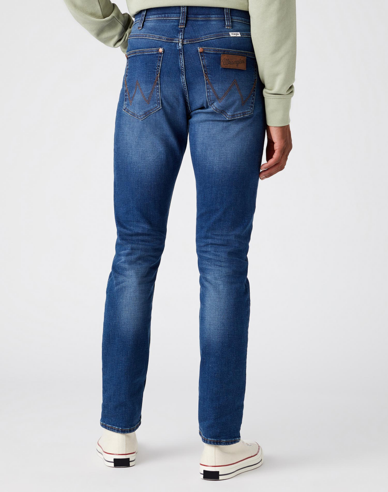 Pantalons texans d'home Wrangler Larston slim tapered, W18SCS30B, rentats la pedra - 2 - La Casa Dels Pantalons