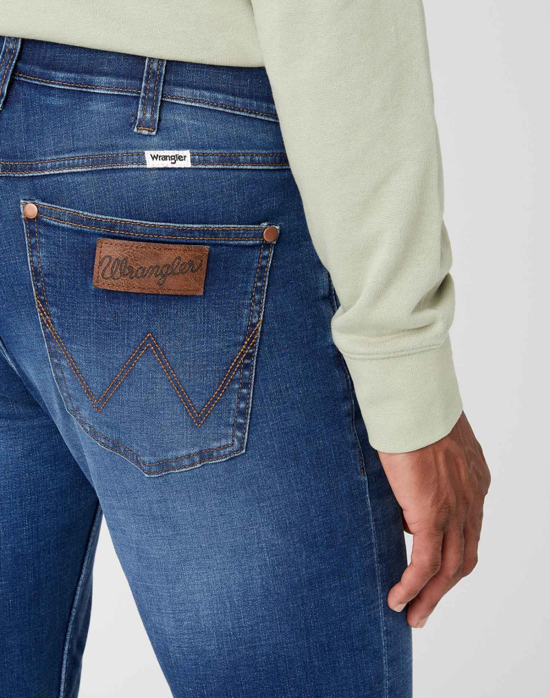 Pantalons texans d'home Wrangler Larston slim tapered, W18SCS30B, rentats la pedra - 3 - La Casa Dels Pantalons