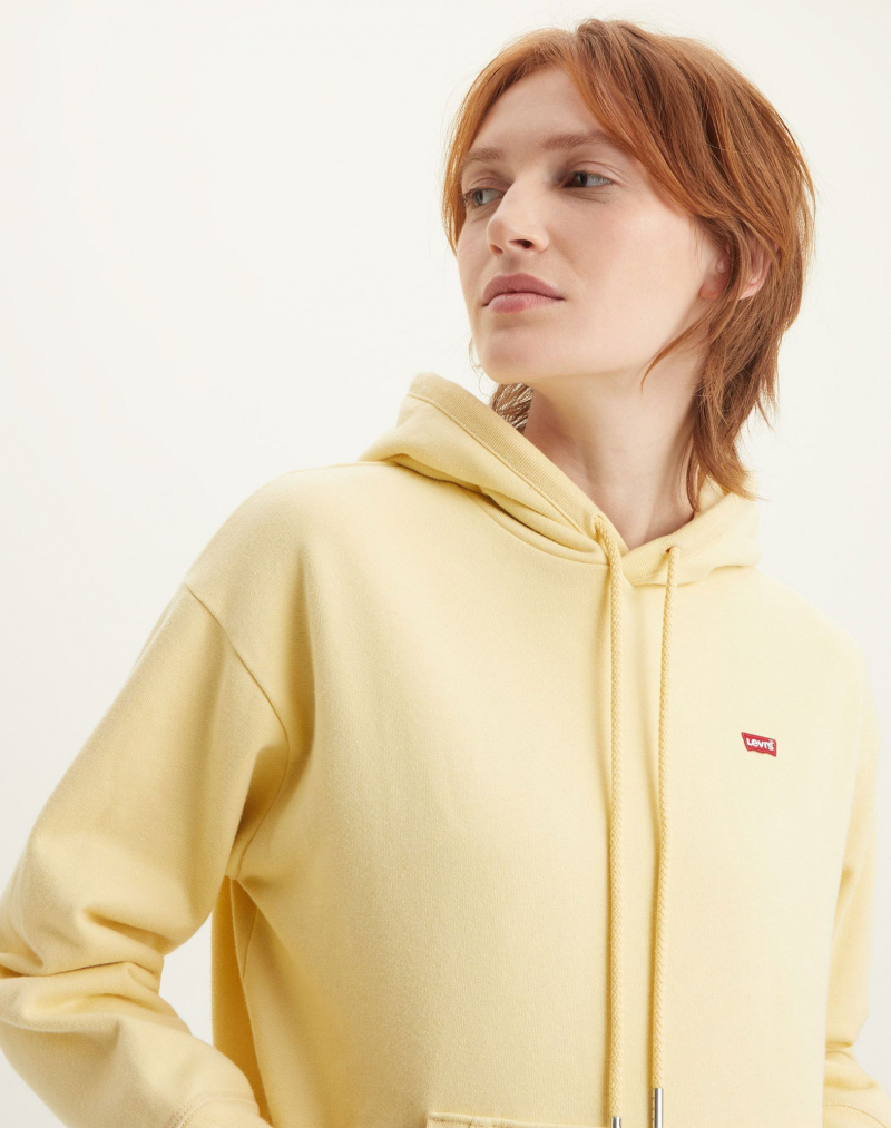 Dessuadora de dona amb caputxa Levi's, model 24693-0036, groga - 3 - La Casa Dels Pantalons