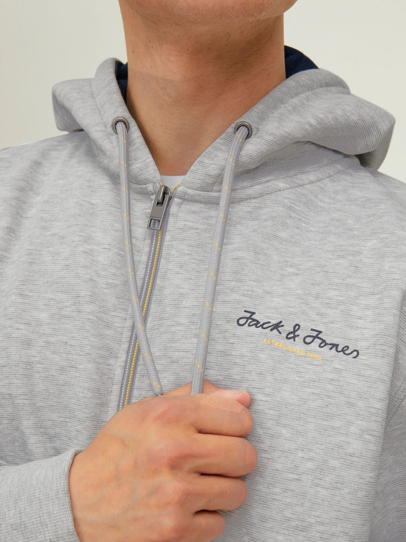 Dessuadora d'home amb caputxa i cremallera Jack & Jones Berg, model 12215381, gris - 3 - La Casa Dels Pantalons