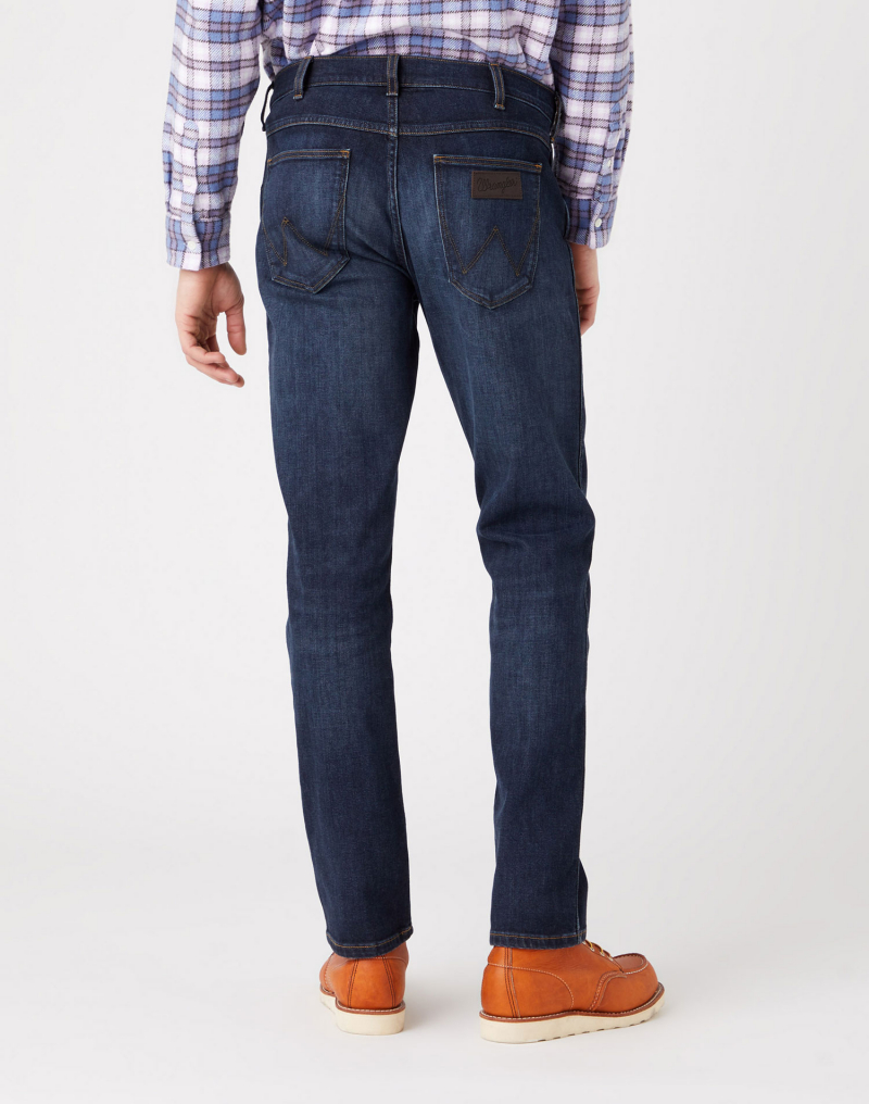 Pantalons texans d'home Wrangler Greensboro slim, model W15Q3521J, blau fosc - 2 - La Casa Dels Pantalons