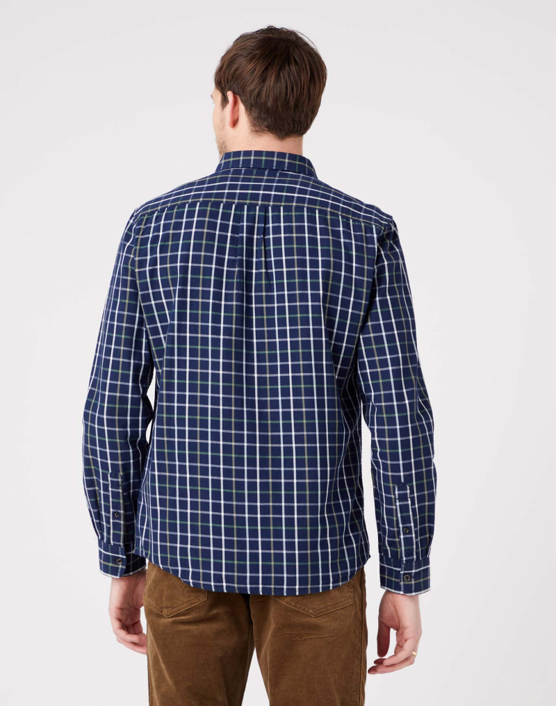Camisa d'home de màniga llarga Wrangler, model W5K2MZ114, de quadres blau marí - 2 - La Casa Dels Pantalons