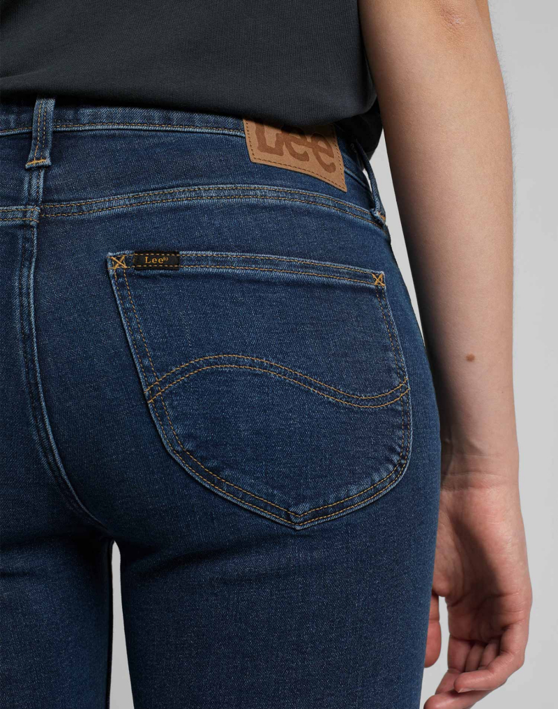Pantalones vaqueros de mujer Lee Elly slim, modelo L305QDKF, azul medio - 3 - La Casa Dels Pantalons