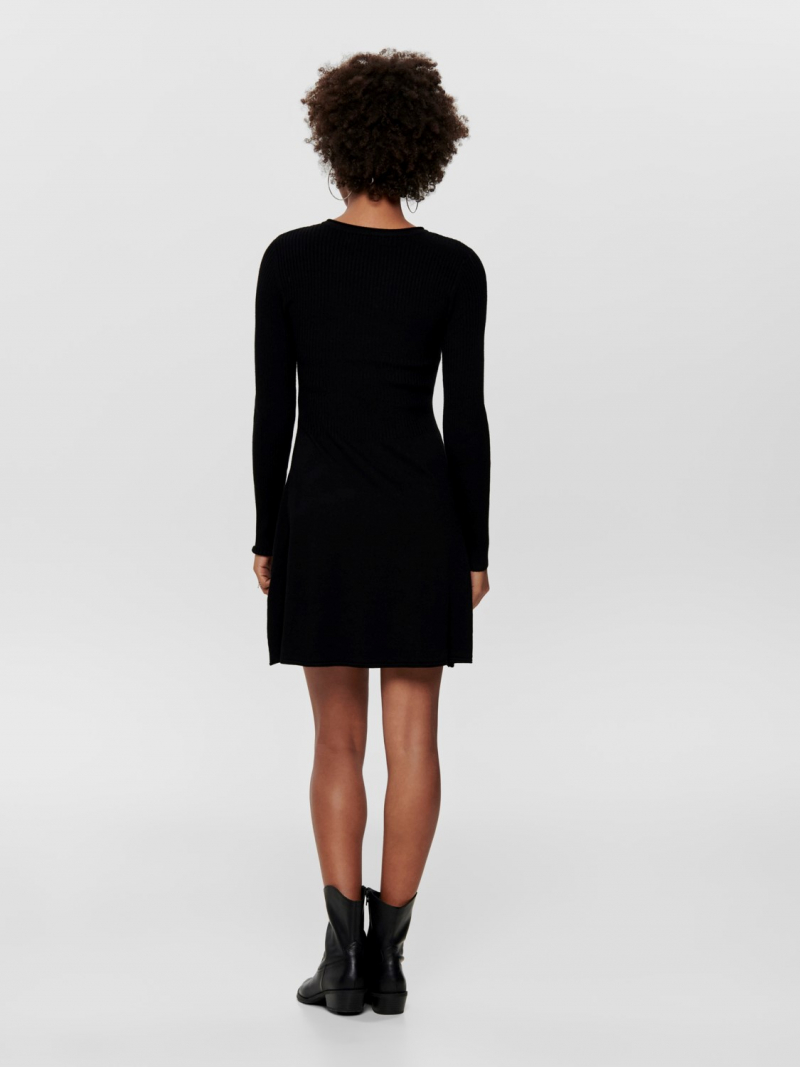Vestido Only Alma, modelo 15185761, de color negro. - 3 - La Casa Dels Pantalons