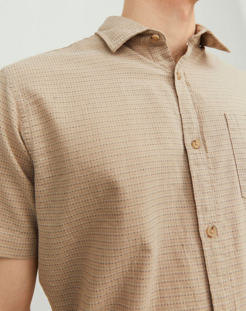 Camisa d'home de màniga curta Jack & Jones Abel, model 12235362, beix - 3 - La Casa Dels Pantalons