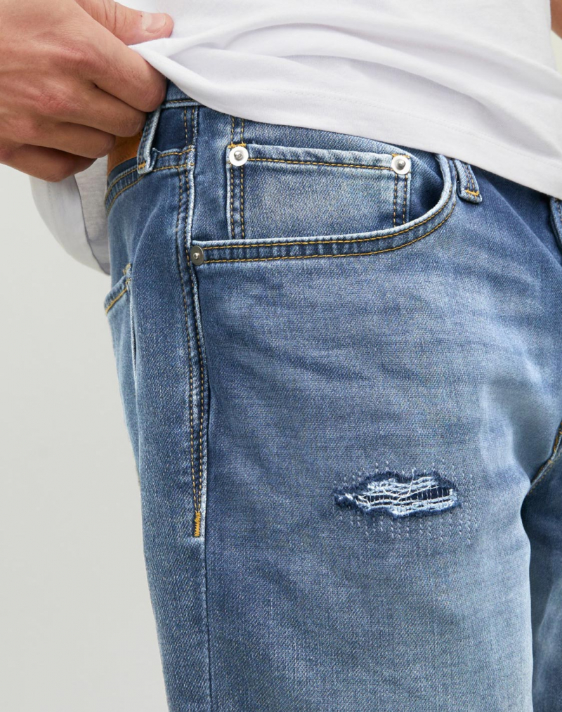 Bermudes d'home Jack&Jones Rick, model 12224125, rentades a la pedra amb trencats - 2 - La Casa Dels Pantalons