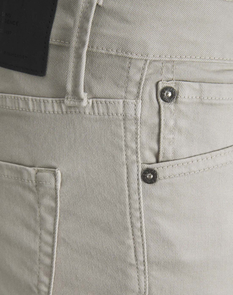 Bermudes d'home Jack&Jones Rick, model 12232400, gris clar - 2 - La Casa Dels Pantalons